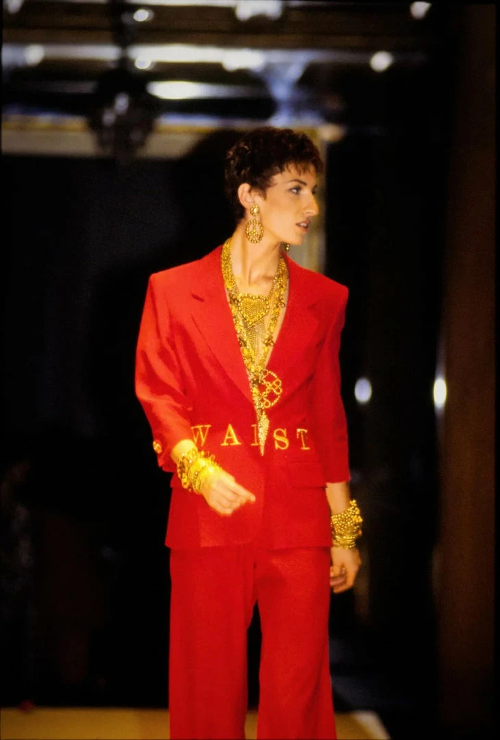 Annie's Archive Spring Summer 1991 Franco Moschino "Waist Of Money" Navy Mini Dress. Rent: £195/Day 9 Annie's Archive Spring Summer 1991 Franco Moschino "Waist Of Money" Navy Mini Dress. Rent: £195/Day