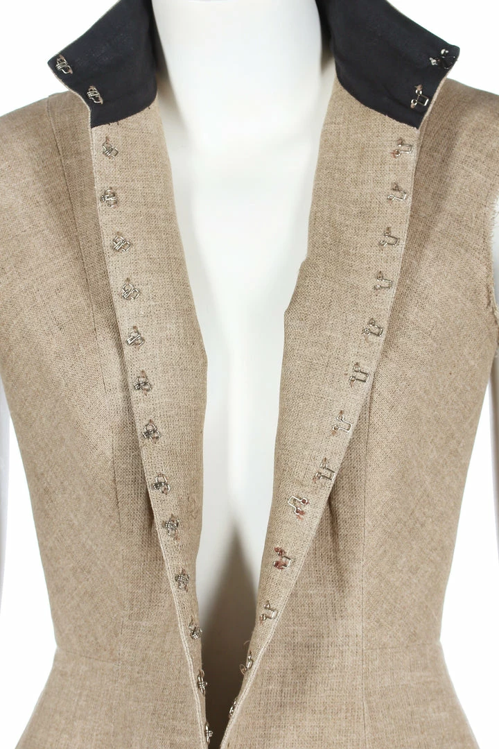 Annie's Archive 1997-1998 Fall Winter Martin Margiela 'Semi Couture' Linen Bodice. Rent: £1,300/Day 10 Annie's Archive 1997-1998 Fall Winter Martin Margiela 'Semi Couture' Linen Bodice. Rent: £1,300/Day