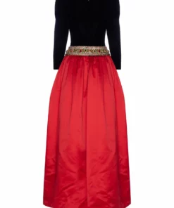 Annie's Archive Vintage Oscar De La Renta Gown. Rent: £145/Day